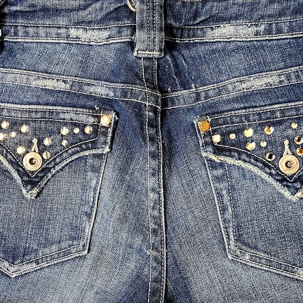 Super Cute Sz 29/30 Miss Me Flare Jeans!